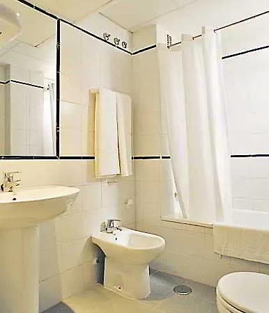 Apartamento Leo Islamar *